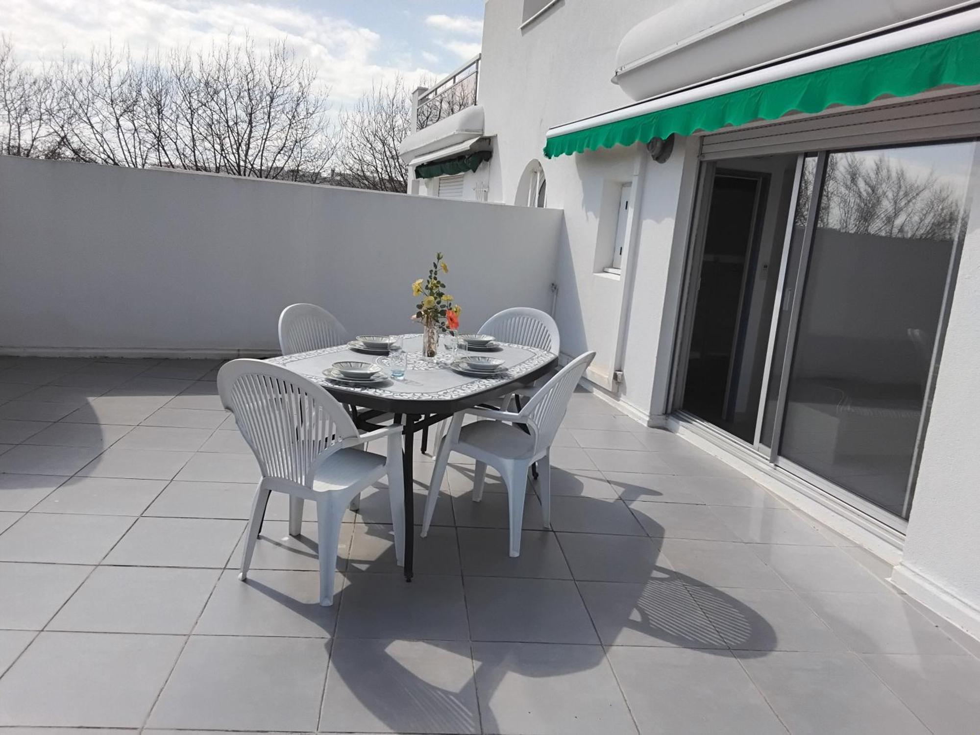 Vittoria Immobilier 10 - Reglement Sur Place -Cheques Vacances Acceptes La Grande-Motte Rom bilde